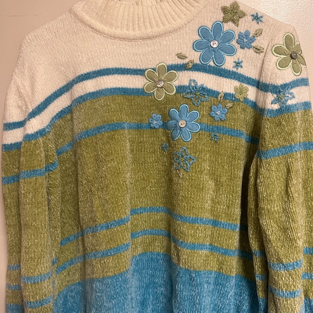 Alfred dunner vintage sweater with embroidered flowers
